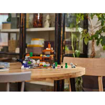 Конструктор LEGO Minecraft Покинута шахта у безплідних землях (21263) Вінниця