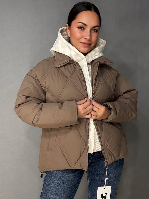 Куртка жіноча Haiziyuan 552 демісезонна оверсайз з капюшоном коричнева, коричневий, M Київ - фото 11