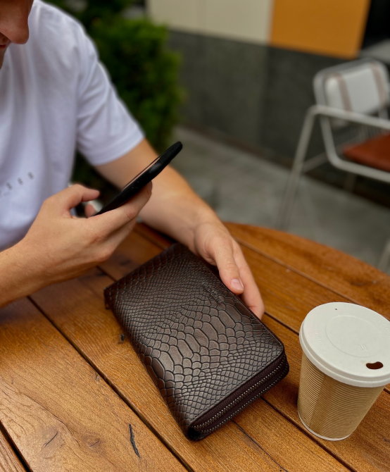 Коричневий гаманець-клатч на блискавці з блоком під картки із натуральної шкіри Marco Coverna MC086-5901С Київ - фото 4