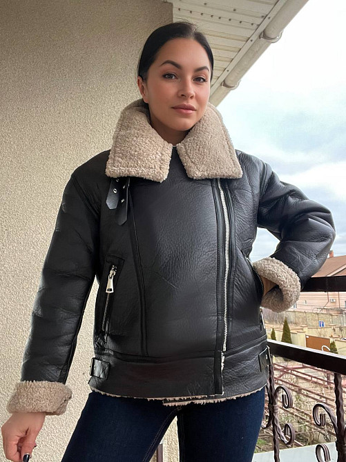Дублянка жіноча Aftf Basic 243 середньої довжини з екошкіри на блискавці з хутром чорна, чорний, S Київ - фото 7