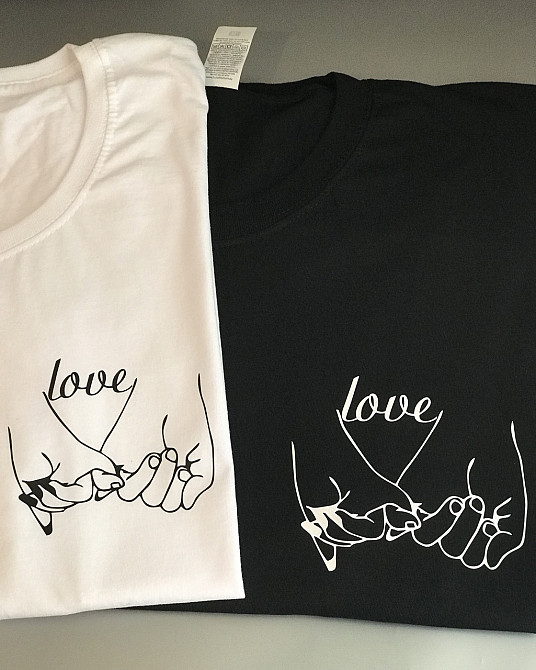 Парные футболки для парня и девушки с надписью LOVE Черновцы - изображение 1