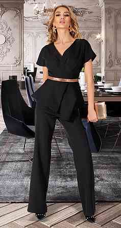 Гарний брючний костюм (42) Київ