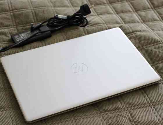 HP 17/2022г/Ryzen 3 7320u 8x!/Видео2GB/RAM 8GB/SSD 512GB/АКБ 4ч/17.3HD Харьков