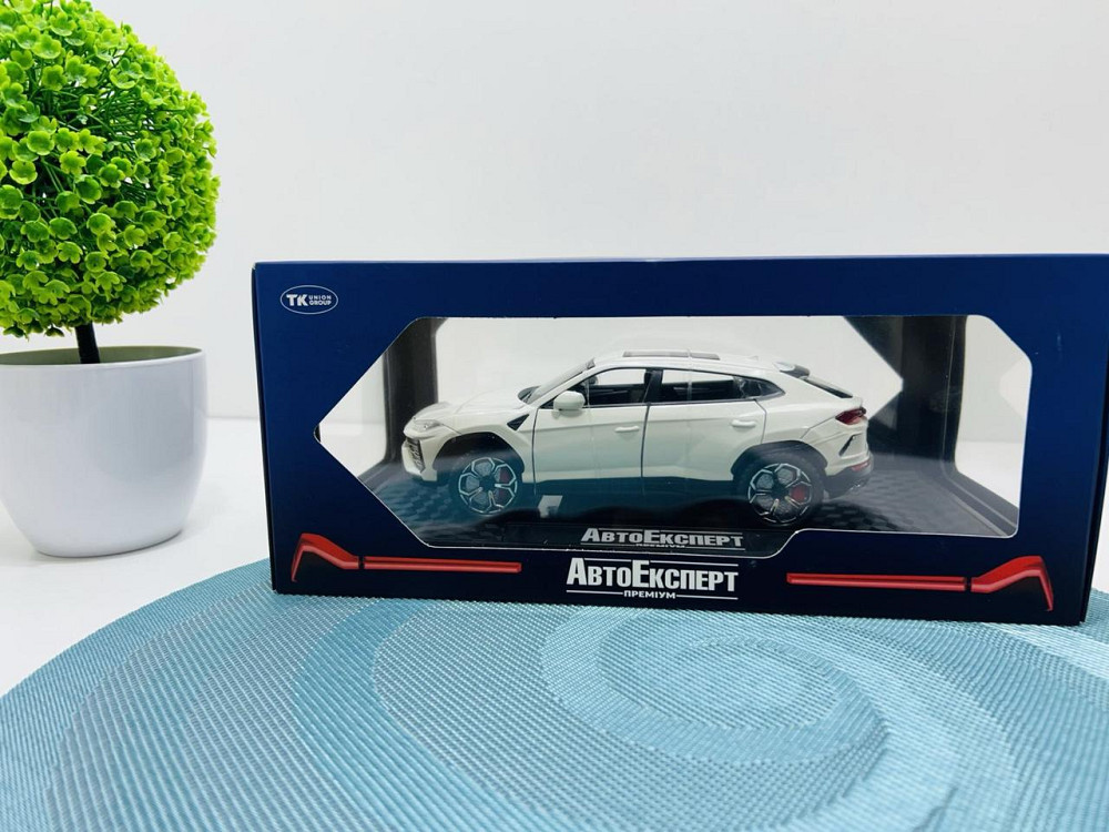 Машинка металева TK Union Lamborghini Urus інерційна відкриваються двері капот багажник 1:24 Біла (GT - 06441) Чернігів - фото 9