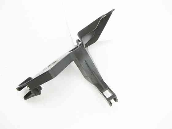 Mercedes-Benz  A1665454640 Кронштейн електропроводу датчика ABS на правому задньому поворотному кулаку ML/GLE W166 GL/GLS X166 GLE Coupe C292 Одеса