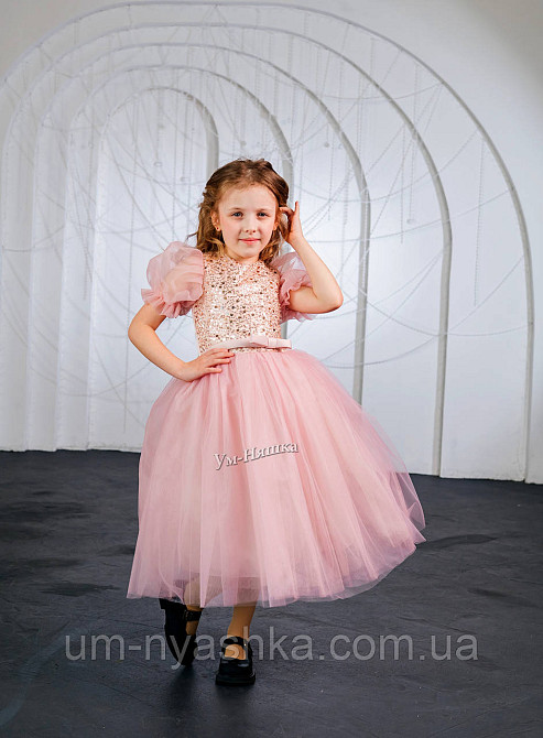Платье пышное с блестками Кривой Рог - изображение 6