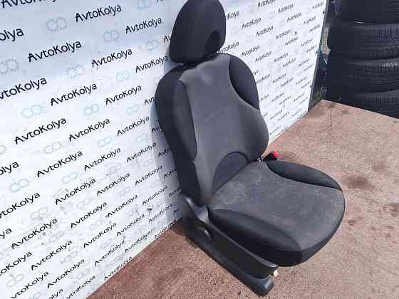 Сидіння переднє ліве Nissan Note E11 2005-2012 Ковель