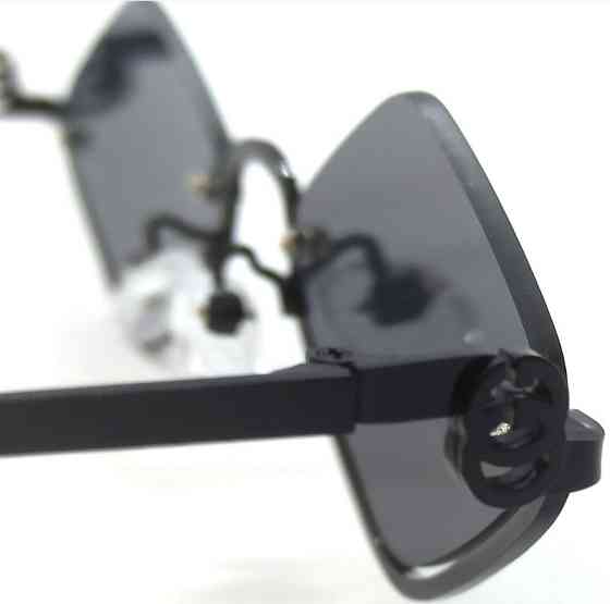 Модні брендові окуляри унісекс чорні ромбоподібні в чорному металі. Київ