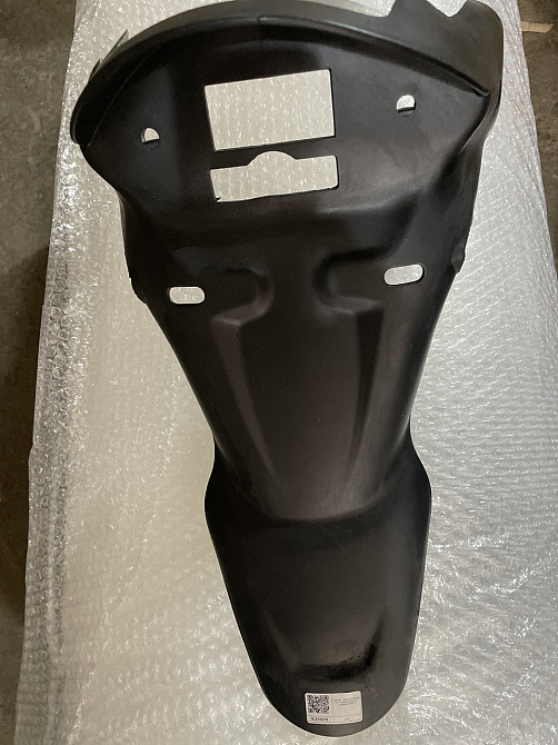 Пластик Рейс 1/3 задний крыло (черный) Мукачево - изображение 1