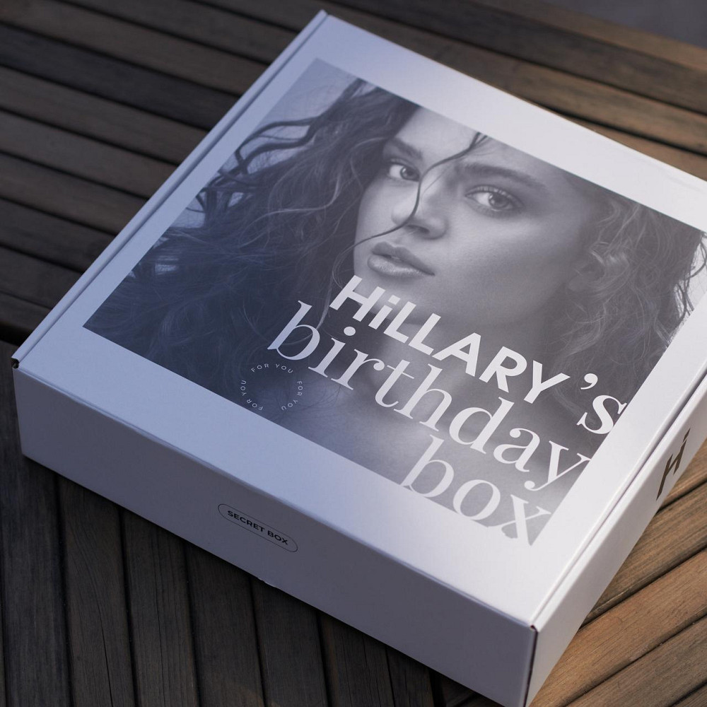 Набір Hillary's Birthday Deluxe Secret Box Київ - фото 17