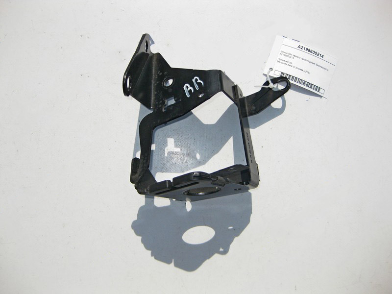 Mercedes-Benz  A2198600214 Кронштейн заднього правого ременя безпеки CLS C219 Одесса - изображение 2