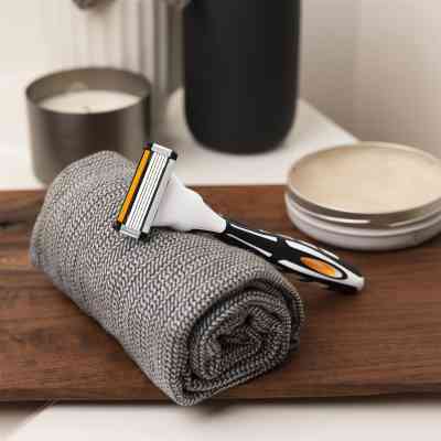 Бритва Bic Flex 5 Hybrid с 4 сменными картриджами (3086123644984) Винница