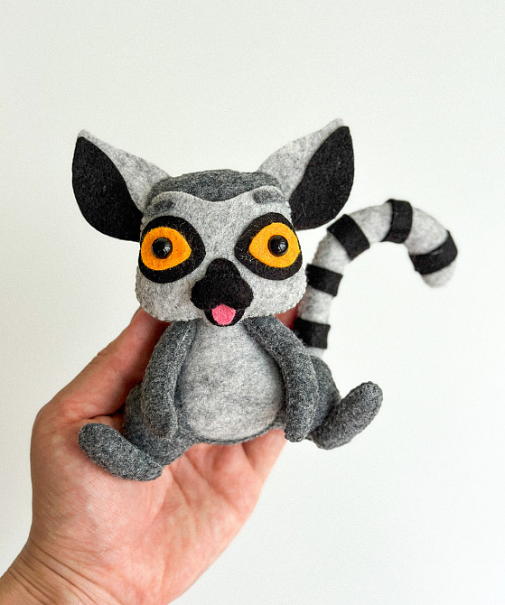 М’яка фетрова іграшка лемур ручної роботи – безпечна розвиваюча іграшка Київ - фото 6