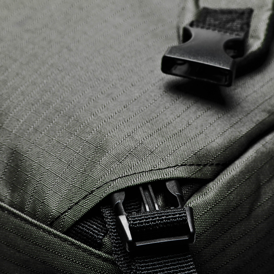 Спортивна сумка рюкзак трансформер Leone чорна сумка через плече для тренувань Спортивна сумка для боксу Київ - фото 10