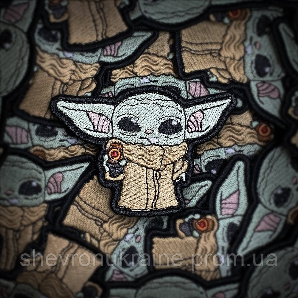 Шеврон малыш йода (Форма контурная. На липучке) Размер 6x8.5см Киев - изображение 1