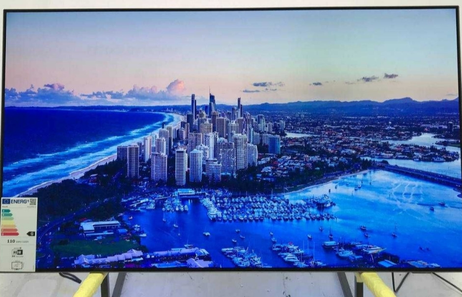 Телевизор: 55'дюймов Phillips 55