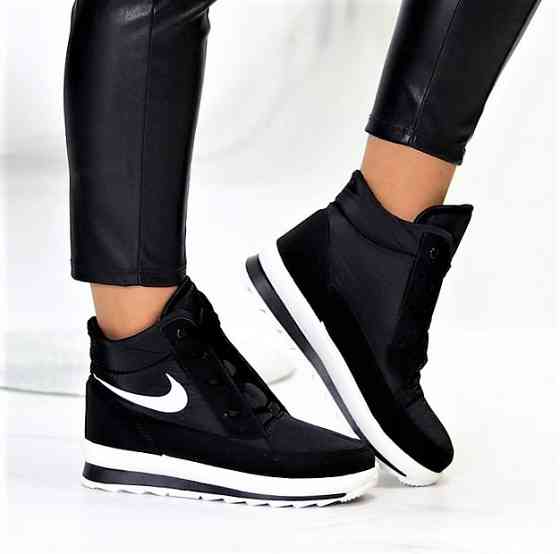 Зимові жіночі Кросівки на хутрі Чорні Найки Снікерси в стилі N!ke (розміри: 36,37,38,39,40) Дніпро