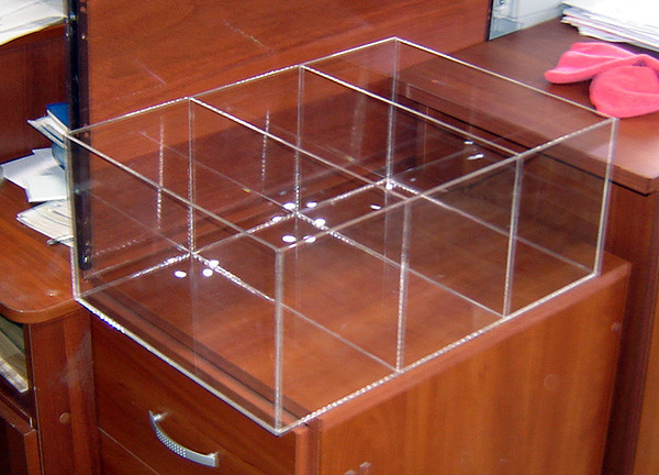 Короб EKOSTAR из оргстекла 3мм прозр 500х350х200 мм 3 отделения Киев - изображение 5