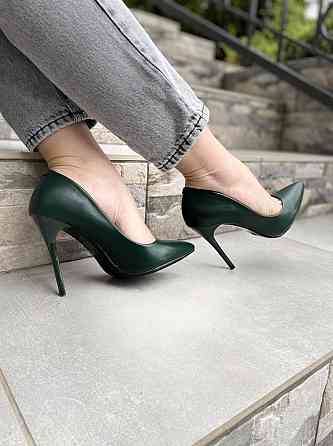 Туфлі жіночі SMALL SWAN темно-зелені еко-шкіра висота каблука 10см розміри 39р.-25см 40р.-26см Коломыя