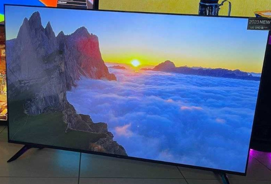 Телевизор Безрамный: 65