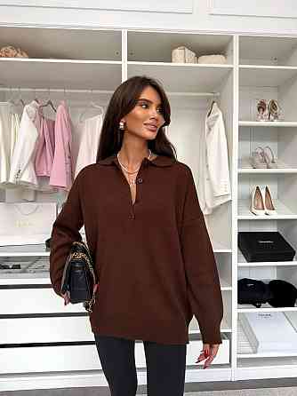 Стильний жіночий подовжений оверсайз светр із коміром поло Шоколад Одеса