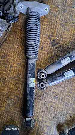 Пара задних амортизаторов для Kia Sorento 2016–2021 годов. Киев