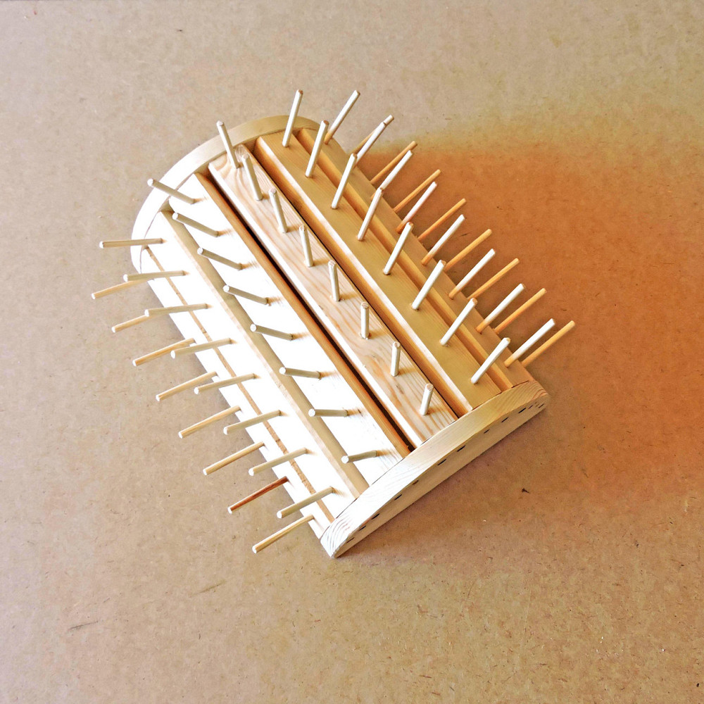 Стойка для ниток 