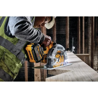 Дисковая пила DeWALT 18V XR Li-lon FLEXVOLT ADVANTAGE, диск 190х30 мм, TSTAK (без АКБ и ЗУ) (DCS573NT) Винница - изображение 12