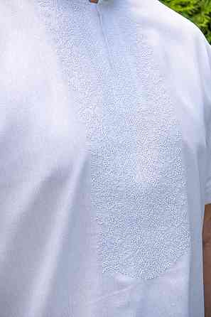 Вишиванка лляна, чоловіча, з гербом, біла, короткий рукав, лен, топ Київ