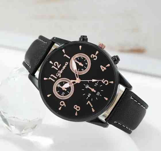 Подарочный набор для мужчин: наручные часы с 4 ориг. браслетами- диам 4см, длин 24см, шир рем 2см, без коробки Киев