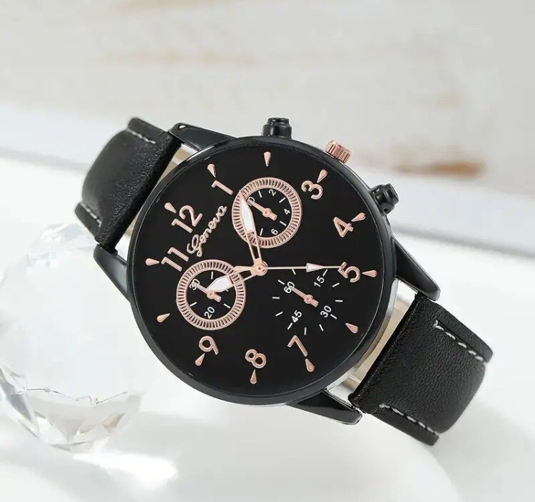 Подарочный набор для мужчин: наручные часы с 4 ориг. браслетами- диам 4см, длин 24см, шир рем 2см, без коробки Киев - изображение 4