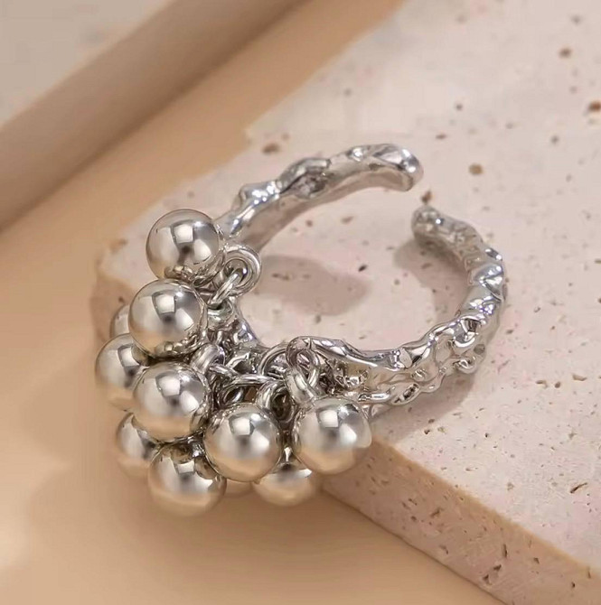 Каблучка відкрита срібляста з кульками регульована жіноча стильна прикраса Київ - фото 2