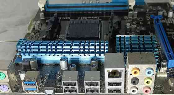 Материнська плата AMD ASUS M5A97 sAM3+ під FX Харків