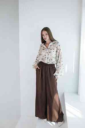 Женский романтичный костюм двойка: рубашка и плиссированные брюки дабл шелк армани + тенсел Одесса