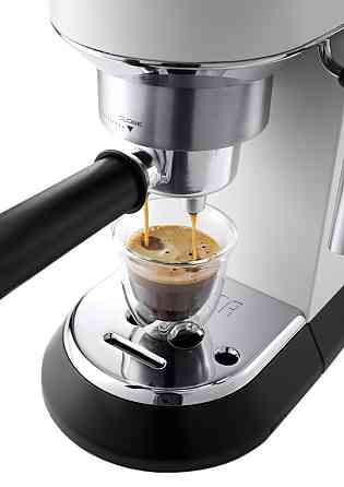 Кавоварка ріжкова Delonghi EC 685.W Dedica ( 14819 ) Харків