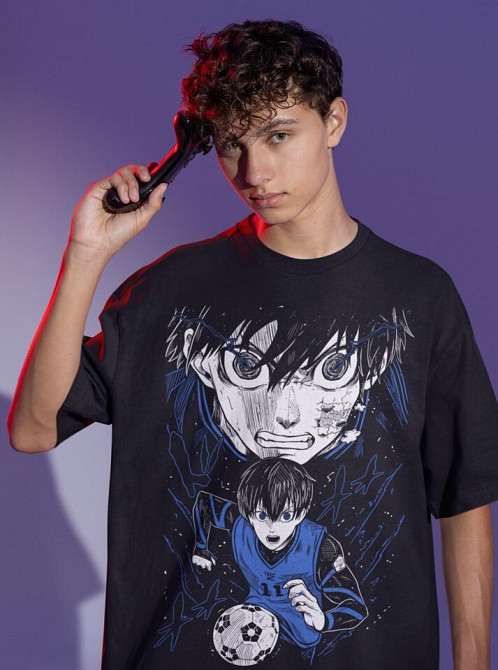 Футболка мужская аниме Йоикхи Ісаги Блуе Локк оверсайз (S/M/L) Черний AnimeJ1179 Днепр - изображение 2