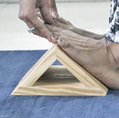 Опорний трикутний йога-блок "Осіан" бланже Миколаїв - фото 1