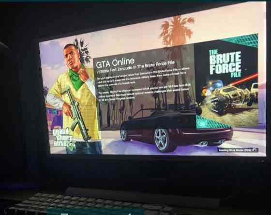 Приставка SONY PlayStation 4 идеальное состояние. Киев