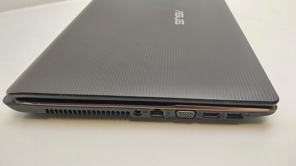 Ноутбук ASUS X53S i3-2310M\4\0\Nvidia GT520M 1gb АКБ- (товар вживаний) Луцк - изображение 3