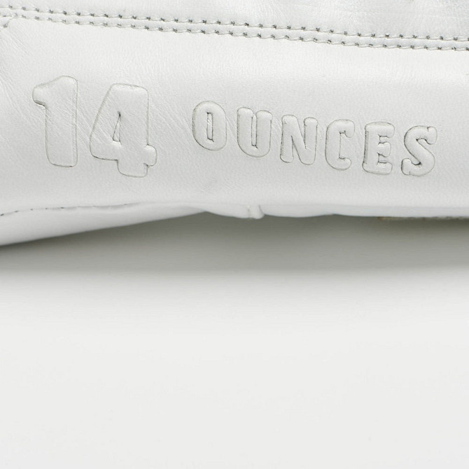 Боксерські рукавиці Leone GN111 THE GREATEST White 16 унцій (бинти 4 м. в комплекті) Каменское - изображение 8