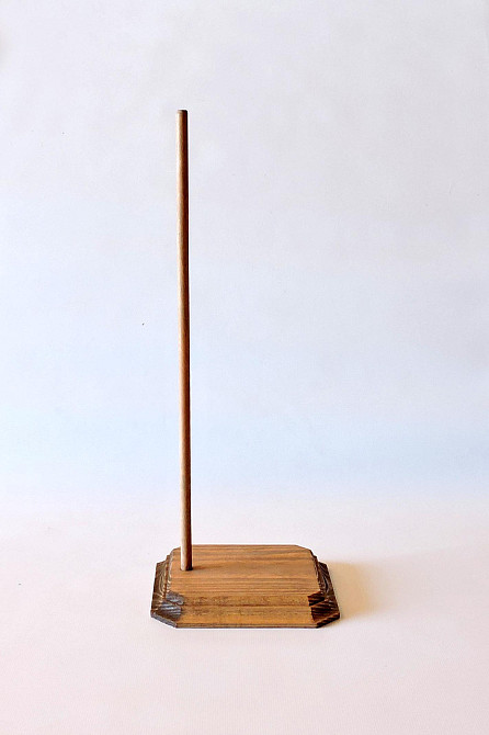 Подставка для кукол 