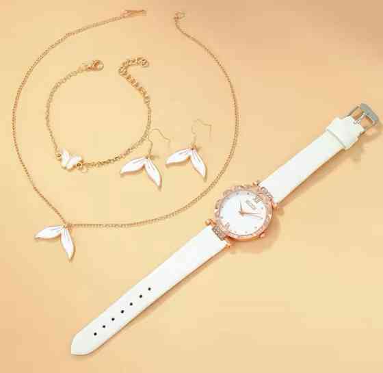 Подарочный набор для женщин Бабочка: наручные часы браслет ожерелье и серьги в подарочной коробочке Киев