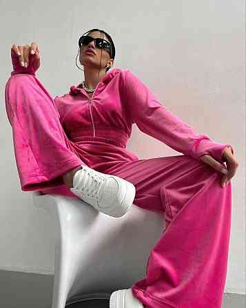 Жіночий повсякденний велюровий костюм з широкими штанами та укороченою кофтою плюшевий велюр Малиновий, 46/48 Одеса