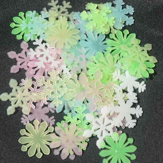 Снежинки новогодние пластиковые 48 штук 3 см разноцветный Киев