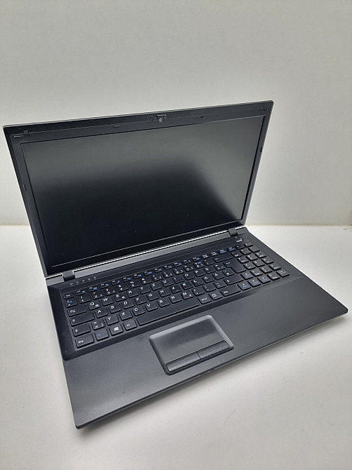 Ноутбук Toshiba Satelite L50D-B-15H Amd A6-6310\8\0\ATI R5 M230 АКБ- (товар вживаний) Луцк - изображение 1