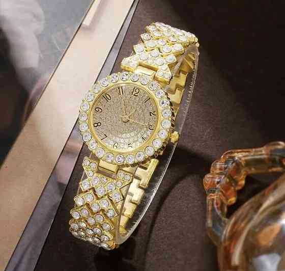 Подарочный набор для женщин: наручные часы, браслет, кольцо, ожерелье и серьги, без подарочной коробки золотой Киев