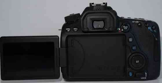 Фотоапарат: Canon EOS 80D + Об'єктив EF 50 mm. F/1.8 STM. Київ