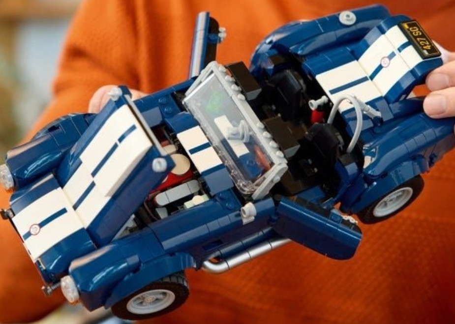 Конструктор Icons Shelby cobra. Количество деталей 1247. Киев - изображение 2