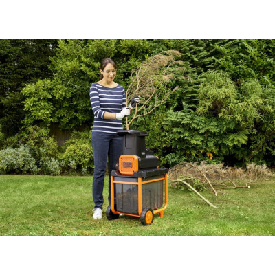 Садовый измельчитель Black&Decker 2.8 кВт, макс. 45 мм, фреза, 45 л (BEGAS5800) Винница - изображение 4