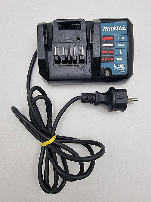 Зарядний пристрій Makita DC18WA (товар вживаний) Луцьк - фото 1